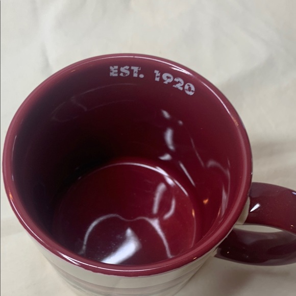 Eddie Bauer 2007 collectable coffee mug featuring winter dog sled scene. - Picture 8 of 10